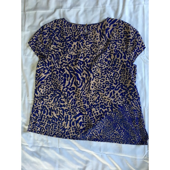 Dana Buchman Shirt Women XL Blue Beige Leopard Print Short‎ Sleeve Blouse EUC - Picture 4 of 12